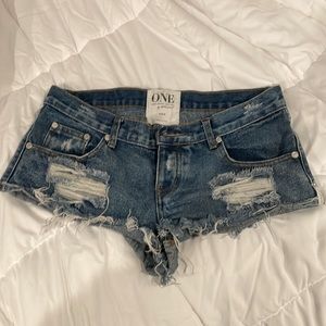 One by one teaspoon trash whores shorts